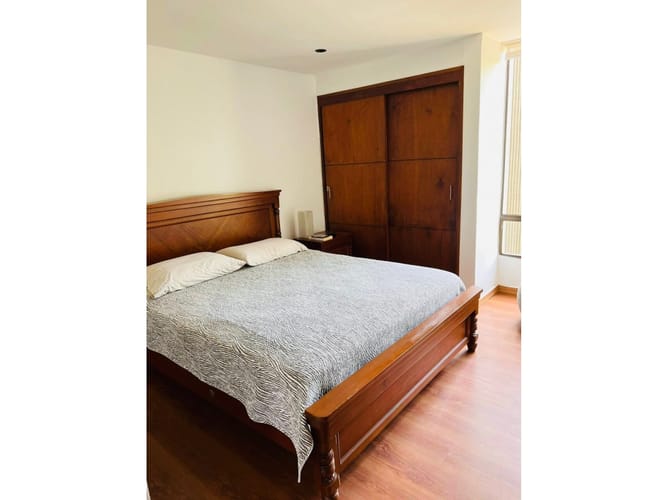 Apartamento de 4 alcobas en venta en San Lucas, Medellín, 212 m² · foto 21 de 23