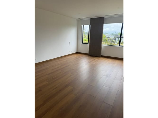 Casa de 3 alcobas en venta en Llano Grande, Rionegro, 360 m² · foto 4 de 24