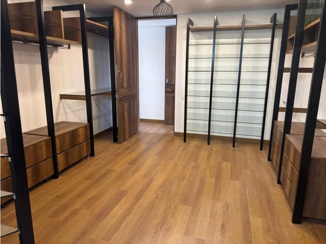 Casa de 3 alcobas en venta en Llano Grande, Rionegro, 360 m² · foto 16 de 24