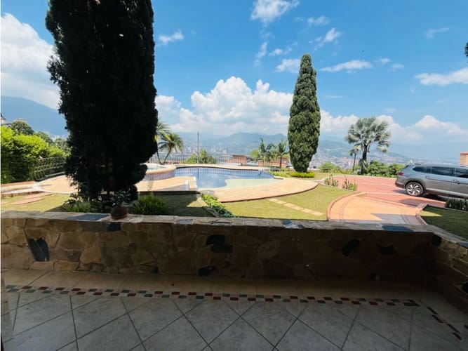 Casa de 4 alcobas en venta en Vereda La Doctora, Sabaneta, 611 m² · foto 7 de 24