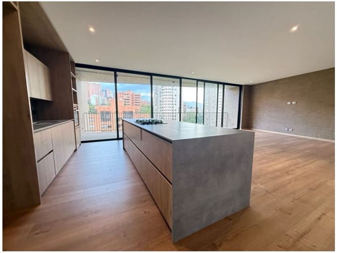Apartamento en venta en El Poblado, Medellín · foto 2 de 7