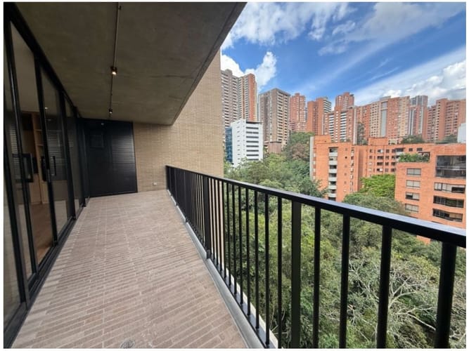 Apartamento en venta en El Poblado, Medellín · foto 4 de 7