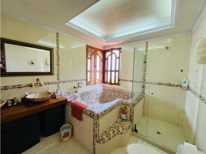Casa de 4 alcobas en venta en Vereda La Doctora, Sabaneta, 611 m² · foto 16 de 24