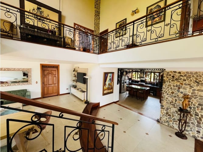 Casa de 4 alcobas en venta en Vereda La Doctora, Sabaneta, 611 m² · foto 17 de 24