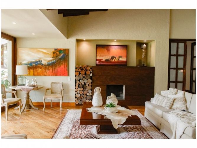 Casa de 4 alcobas en venta en El Poblado, Envigado, 654 m² · foto 2 de 19