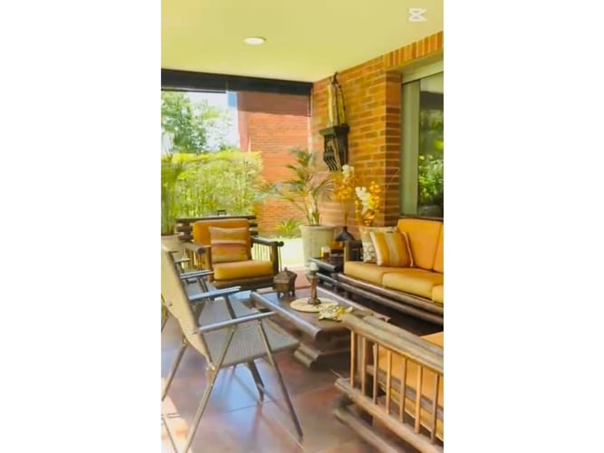 Casa de 3 alcobas en venta en Mesa, Medellín, 516 m² · foto 2 de 23