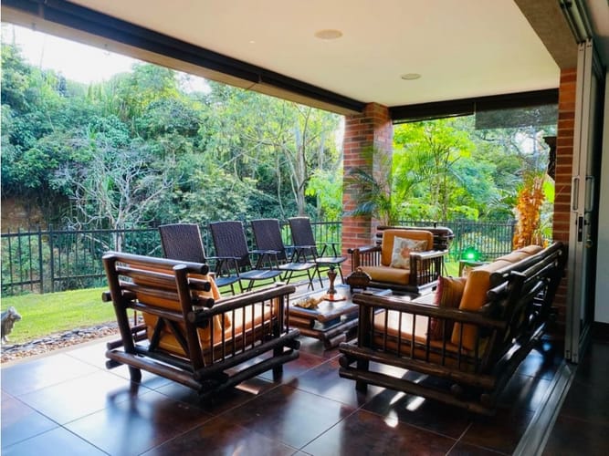 Casa de 3 alcobas en venta en Mesa, Medellín, 516 m² · foto 5 de 23