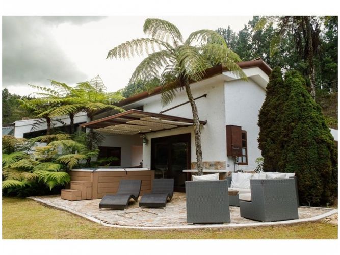 Casa de 4 alcobas en venta en El Poblado, Envigado, 654 m² · foto 18 de 19