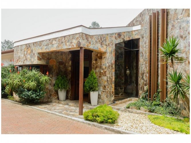 Casa de 4 alcobas en venta en El Poblado, Envigado, 654 m² · foto 19 de 19