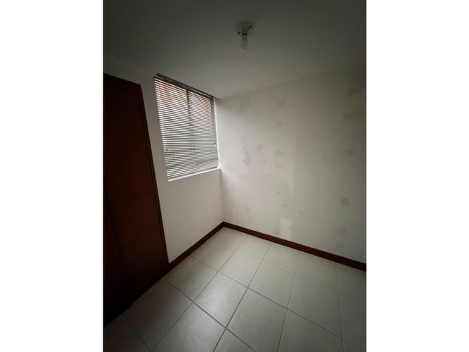 Apartamento de 3 alcobas en venta en Las Lomas, Medellín, 230 m² · foto 10 de 24