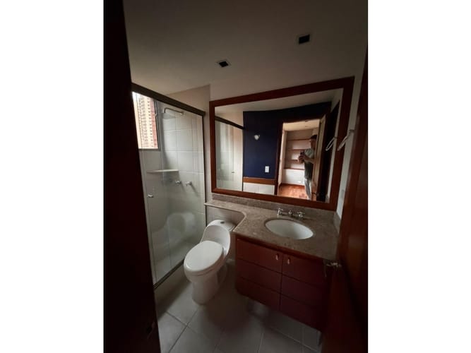 Apartamento de 3 alcobas en venta en Las Lomas, Medellín, 230 m² · foto 19 de 24
