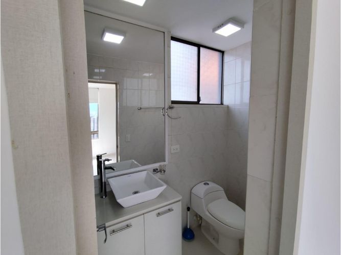 Apartamento en venta en El Poblado, Medellín · foto 11 de 24