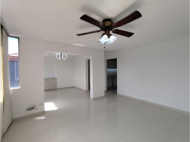 Apartamento en venta en El Poblado, Medellín · foto 13 de 24