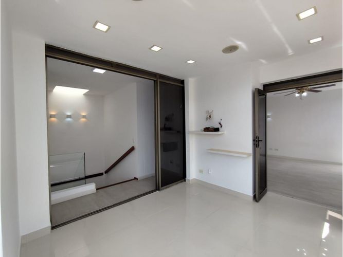 Apartamento en venta en El Poblado, Medellín · foto 18 de 24