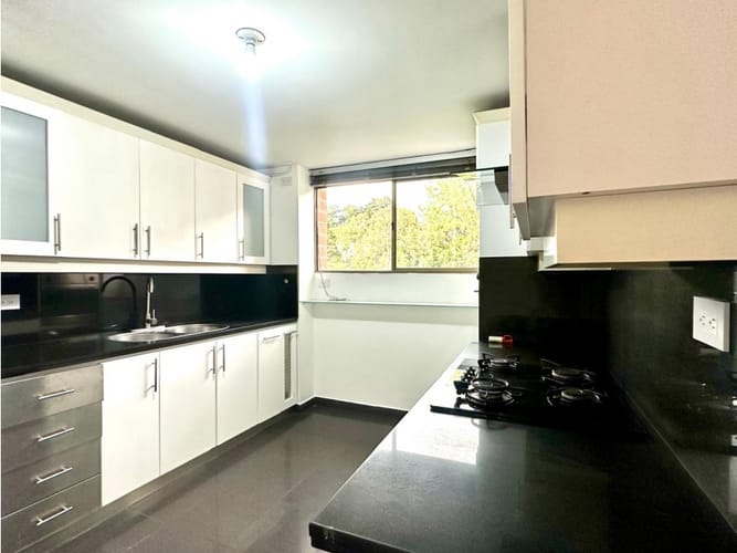 Apartamento en venta en El Poblado, Medellín · foto 20 de 20