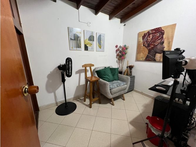 Casa de 5 alcobas en venta en Laureles, Medellín, 167 m² · foto 3 de 14
