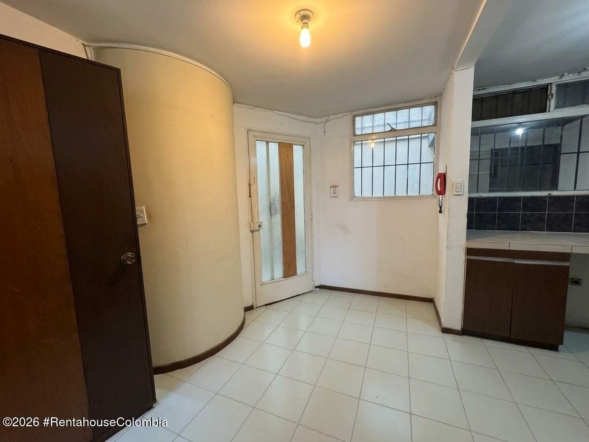 Apartamento en venta en La Esmeralda, Bogotá · foto 2 de 17