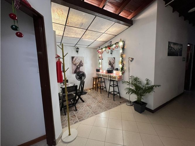 Casa de 5 alcobas en venta en Laureles, Medellín, 167 m² · foto 12 de 14
