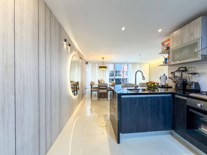 Apartamento de 2 alcobas en venta en Cabecera Del Llano, Bucaramanga, 93 m² · foto 3 de 24