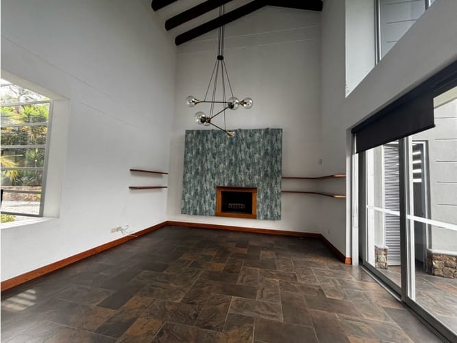 Casa de 3 alcobas en venta en El Tablazo, Rionegro, 450 m² · foto 2 de 22