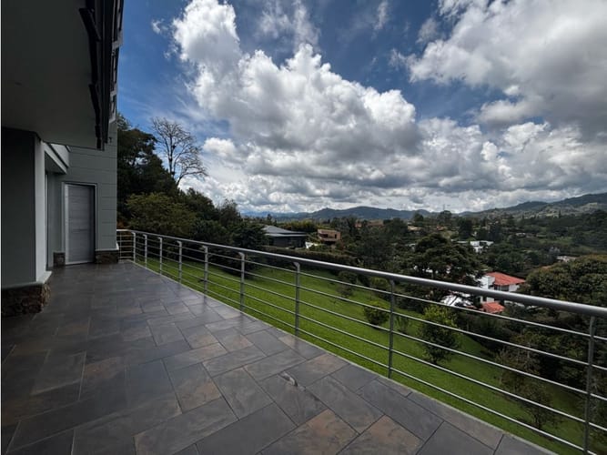 Casa de 3 alcobas en venta en El Tablazo, Rionegro, 450 m² · foto 4 de 22