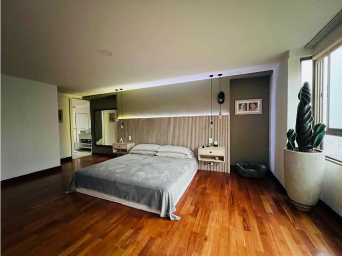 Apartamento de 3 alcobas en venta en San Lucas, Medellín, 243 m² · foto 11 de 24