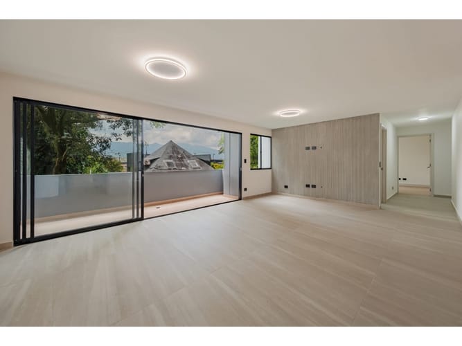Apartaestudio en venta en El Poblado, Medellín, 154 m² · foto 4 de 24