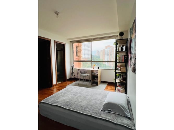 Apartamento de 3 alcobas en venta en San Lucas, Medellín, 243 m² · foto 24 de 24