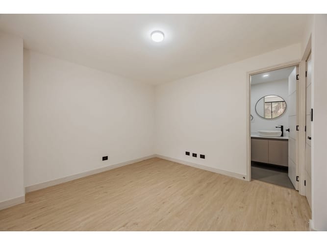 Apartaestudio en venta en El Poblado, Medellín, 154 m² · foto 14 de 24