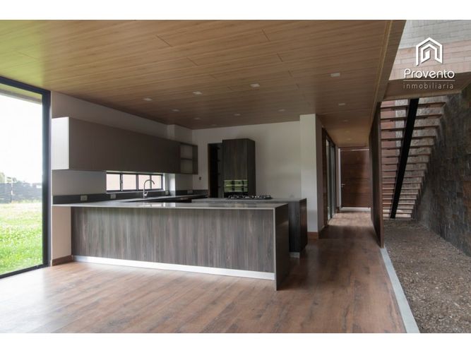 Casa de 4 alcobas en venta en Las Palmas, Envigado, 433 m² · foto 8 de 14