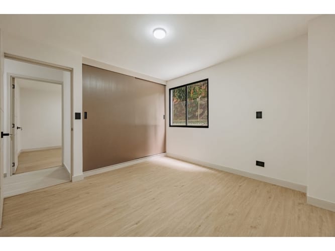 Apartaestudio en venta en El Poblado, Medellín, 154 m² · foto 20 de 24