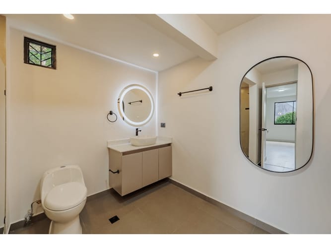 Apartaestudio en venta en El Poblado, Medellín, 154 m² · foto 22 de 24