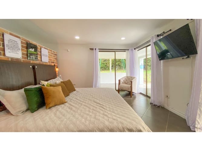 Casa de 4 alcobas en venta en Llano Grande, Rionegro, 350 m² · foto 9 de 24