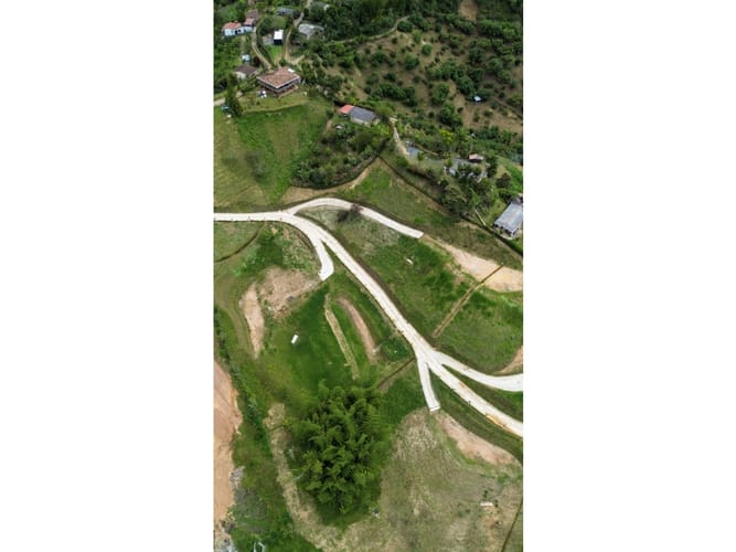 Lote en venta en El Porvenir, Marinilla, 2501 m² · foto 7 de 24