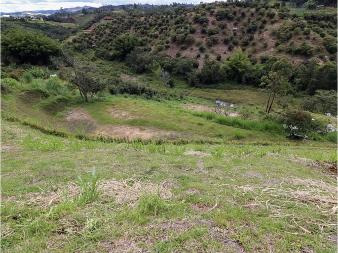 Lote en venta en El Porvenir, Marinilla, 2501 m² · foto 18 de 24
