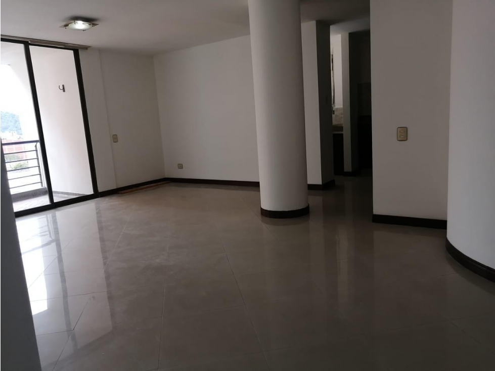 Apartamento en venta en Laureles, Medellín · foto 5 de 19