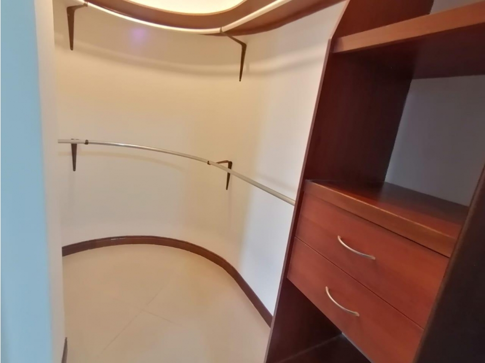 Apartamento en venta en Laureles, Medellín · foto 11 de 19
