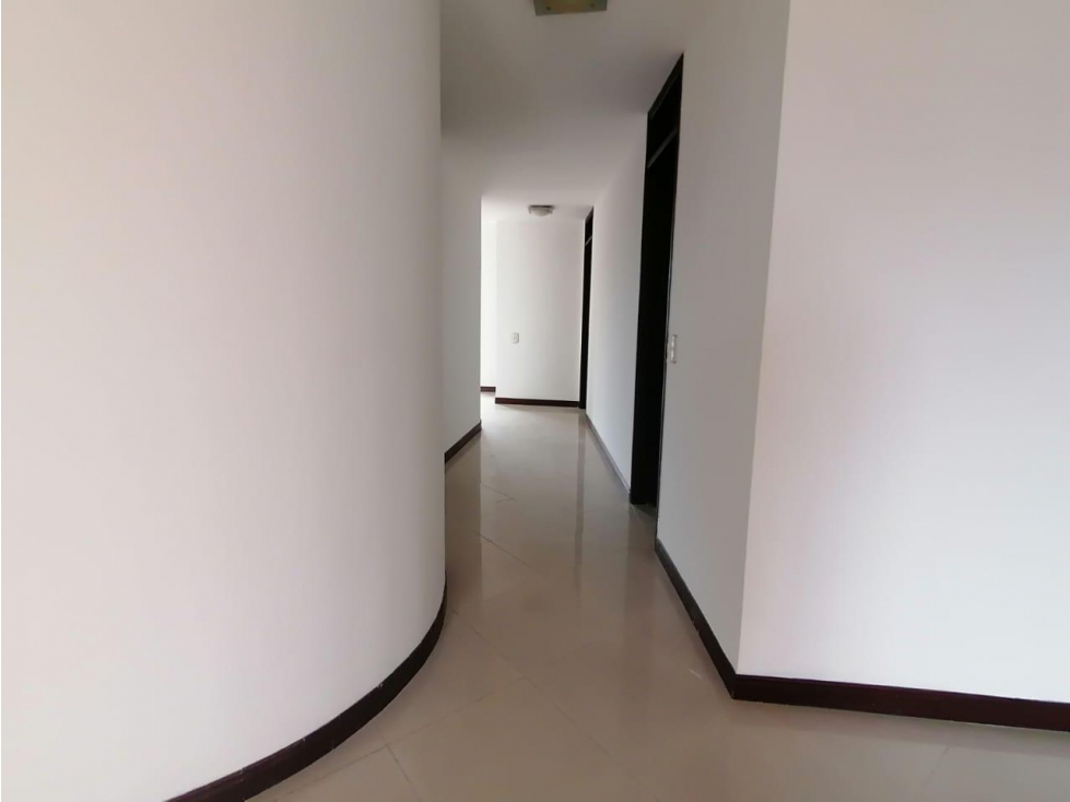 Apartamento en venta en Laureles, Medellín · foto 14 de 19