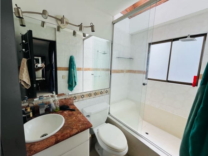Apartamento de 3 alcobas en venta en El Poblado, Medellín, 163 m² · foto 13 de 19
