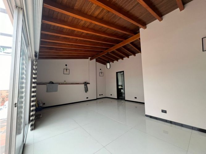 Casa de 6 alcobas en venta en San Joaquin, Medellín, 856 m² · foto 15 de 24