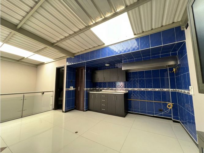 Casa de 6 alcobas en venta en San Joaquin, Medellín, 856 m² · foto 23 de 24