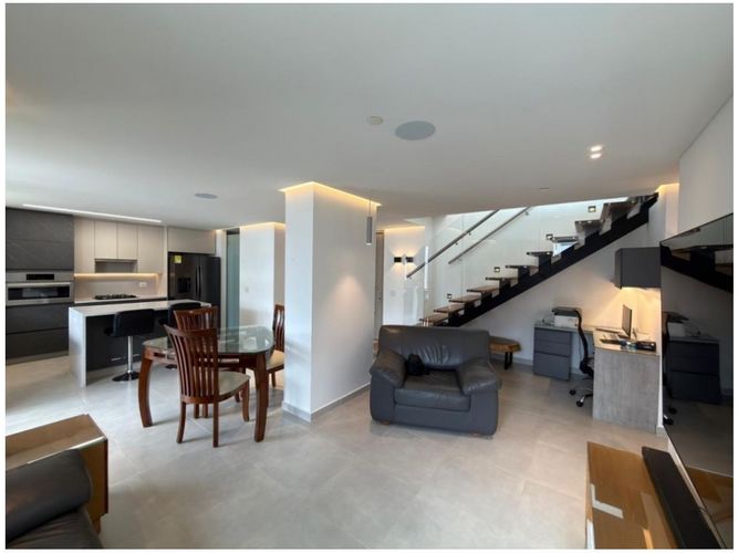 Apartamento de 3 alcobas en venta en Cabecera San Antonio De Prado, Medellín, 192 m² · foto 3 de 16