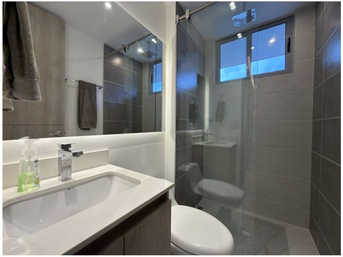 Apartamento de 3 alcobas en venta en Cabecera San Antonio De Prado, Medellín, 192 m² · foto 11 de 16