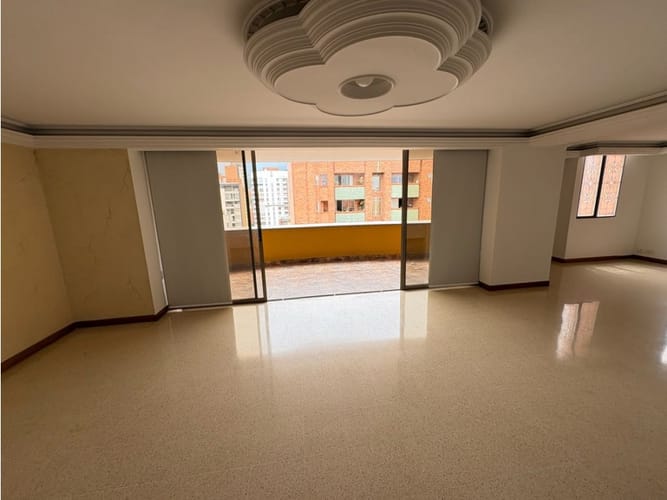 Apartamento de 2 alcobas en venta en Universidad Pontificia Bolivariana, Medellín, 220 m² · foto 3 de 18