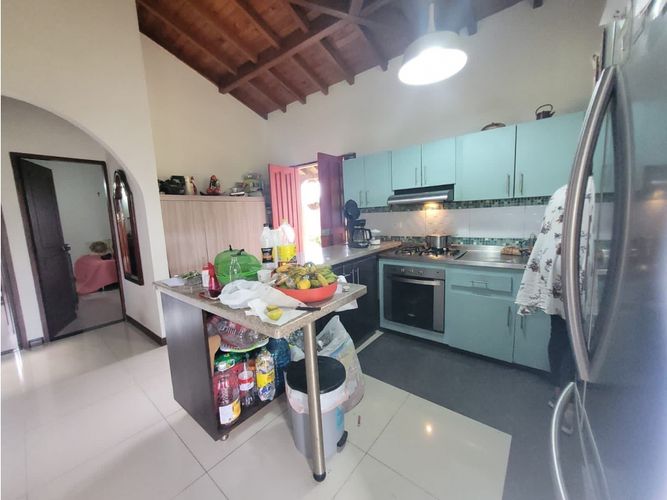 Casa de 4 alcobas en venta en San Antonio De Pereira, Rionegro, 180 m² · foto 3 de 12