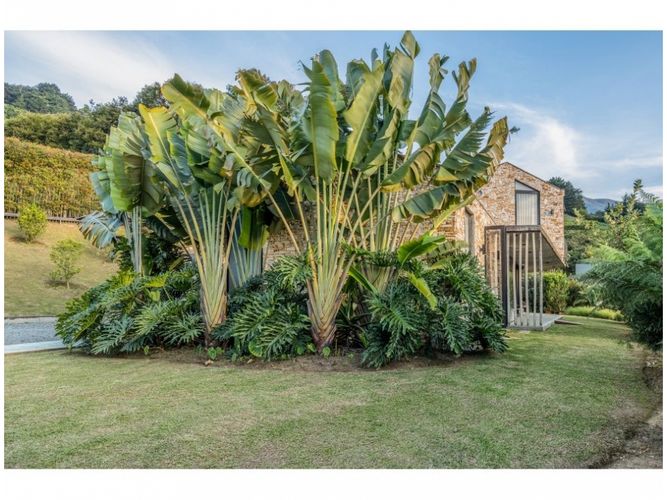 Casa de 4 alcobas en venta en Altos Del Escobero, Medellín, 404 m² · foto 23 de 23