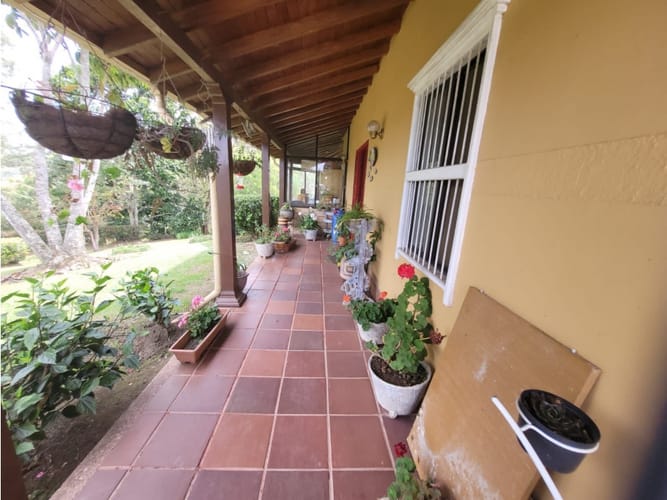 Casa de 4 alcobas en venta en San Antonio De Pereira, Rionegro, 180 m² · foto 9 de 12