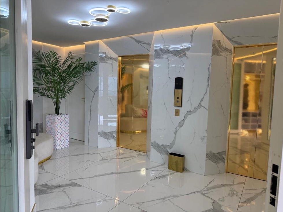 Apartamento en venta en El Poblado, Medellín · foto 10 de 24