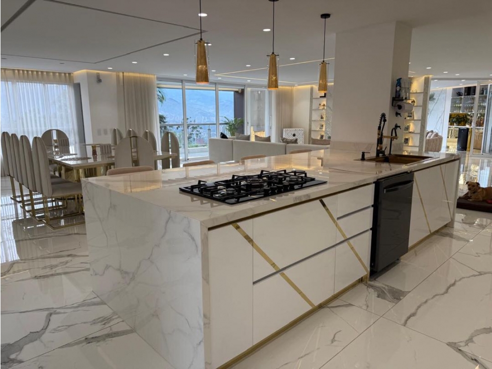 Apartamento en venta en El Poblado, Medellín · foto 14 de 24