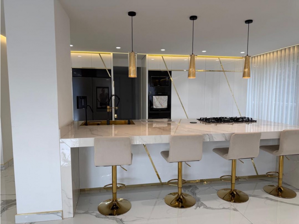Apartamento en venta en El Poblado, Medellín · foto 15 de 24